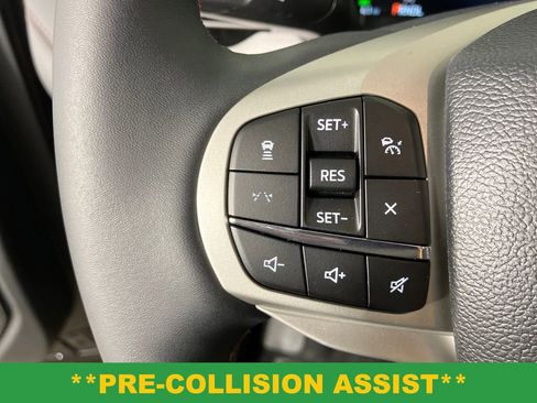 New 2026 Ford Explorer Active RWD image 17