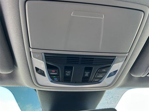 Used 2024 Acura MDX SH-AWD w/ Advance Package image 25