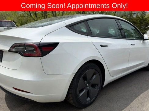 Used 2021 Tesla Model 3 Standard Range Plus RWD image 2