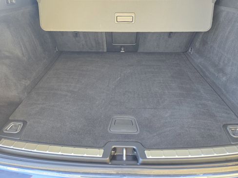 Certified 2023 Volvo XC60 B5 Core w/ Climate Package image 43