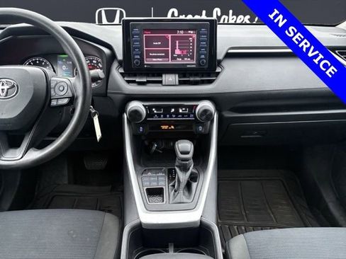 Used 2022 Toyota RAV4 LE AWD/4WD image 8
