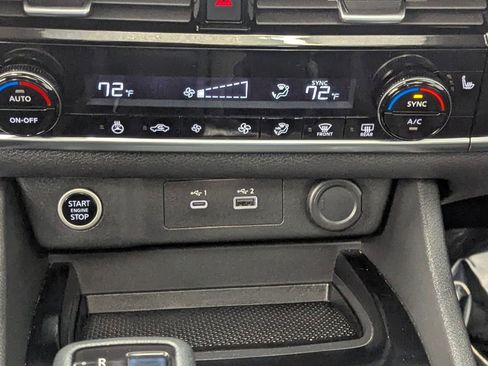 Used 2021 Nissan Rogue SV w/ Premium Package image 27