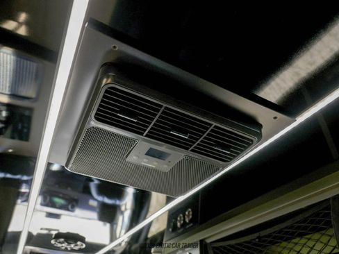 Used 2025 Mercedes-Benz Sprinter 2500 image 45