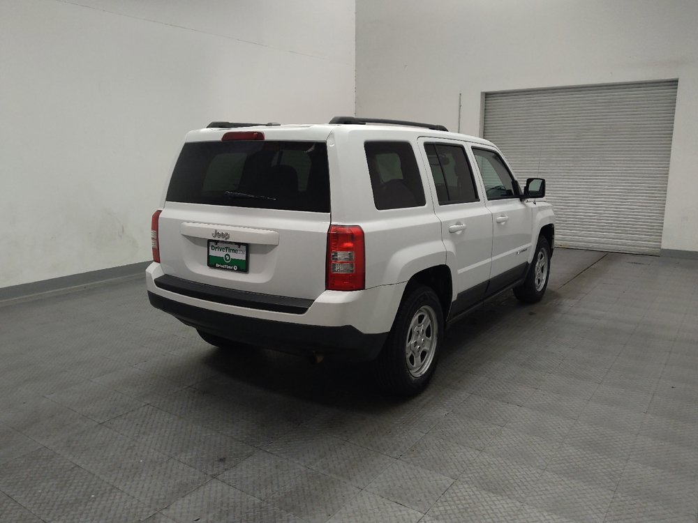 Used 2016 Jeep Patriot Sport w/ Power Value Group FWD image 9