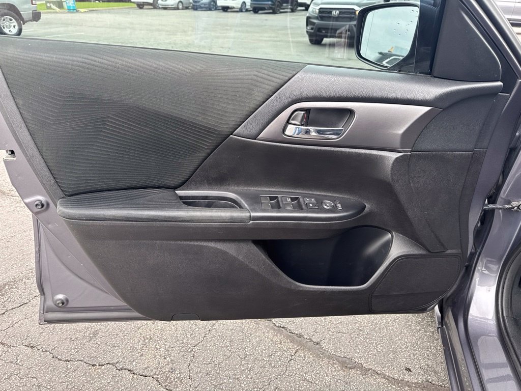 Used 2014 Honda Accord LX image 28
