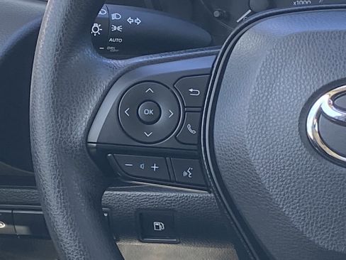 Certified 2025 Toyota Corolla LE FWD image 17