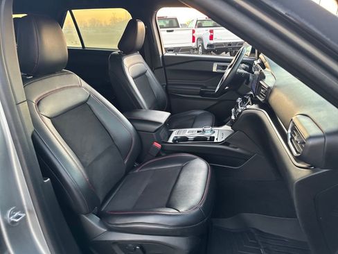 Used 2023 Ford Explorer ST-Line w/ Class IV Trailer Tow Package image 13