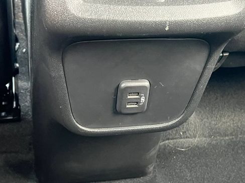 Used 2023 Chevrolet Equinox LT w/ Driver Convenience Package AWD/4WD image 33