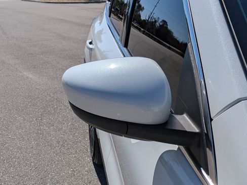 Used 2022 Ford Escape Titanium w/ Titanium Premium Package image 12