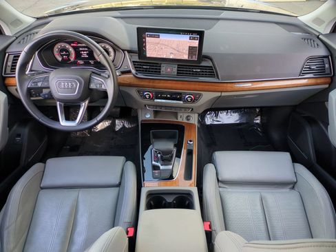 Used 2023 Audi Q5 2.0T Premium Plus w/ Premium Plus Package AWD/4WD image 7