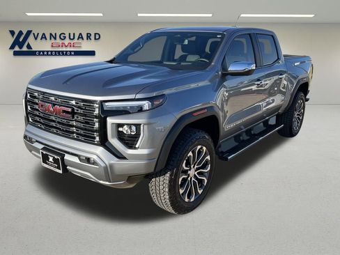 Used 2025 GMC Canyon Denali image 1