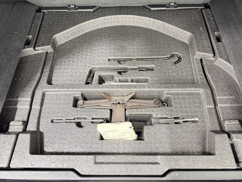 Used 2017 Subaru Outback 2.5i Limited AWD/4WD image 40