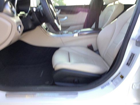 Used 2021 Mercedes-Benz C 300 Sedan image 9