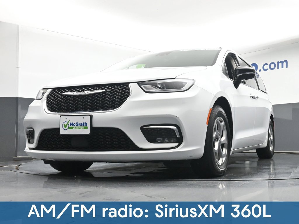 Used 2024 Chrysler Pacifica Limited FWD image 8