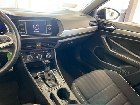 Used 2024 Volkswagen Jetta Sport FWD image 12