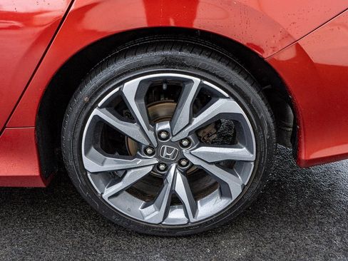 Certified 2019 Honda Civic Touring image 31