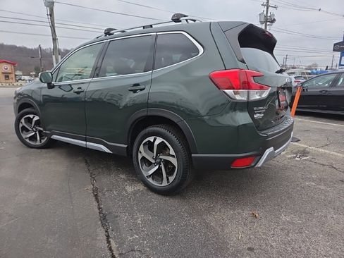 Used 2023 Subaru Forester Touring image 4