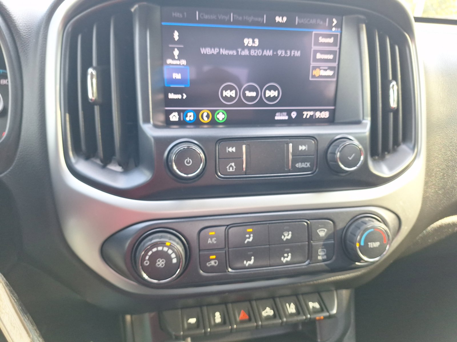 Used 2020 Chevrolet Colorado LT w/ Safety Package RWD image 28