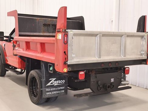 Certified 2017 Ford F550 4x4 Regular Cab Super Duty image 8