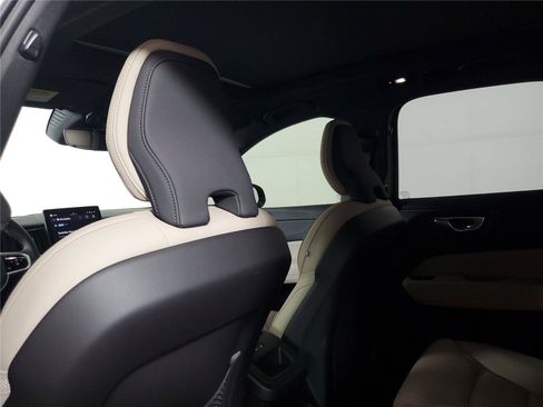 Certified 2026 Volvo XC60 B5 Plus w/ Protection Package Premier AWD/4WD image 14