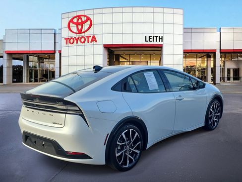 Used 2024 Toyota Prius Prime Premium image 5