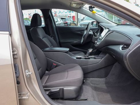 Used 2023 Chevrolet Malibu LT FWD image 8