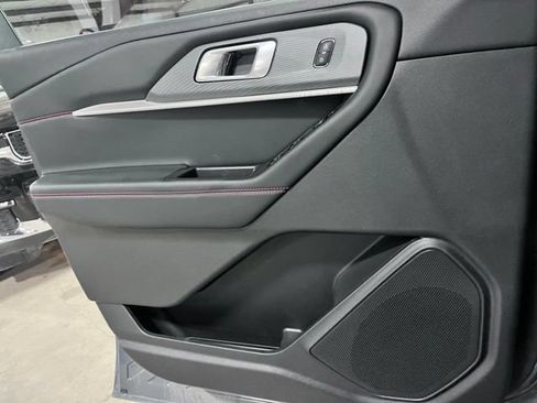 Used 2026 Ford Explorer ST-Line RWD image 22