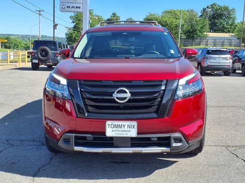 Used 2023 Nissan Pathfinder SL w/ SL Premium Package FWD image 23