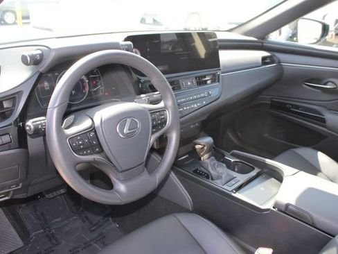 Certified 2025 Lexus ES 350 w/ Premium Package FWD image 12