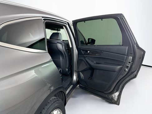 Used 2023 Acura MDX SH-AWD w/ Advance Package image 34