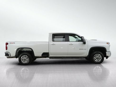 Used 2025 Chevrolet Silverado 2500 LT w/ Convenience Package AWD/4WD image 6