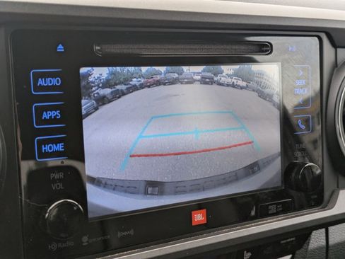 Used 2019 Toyota Tacoma TRD Off-Road AWD/4WD image 14
