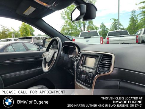 Used 2015 Jeep Grand Cherokee Limited AWD/4WD image 12