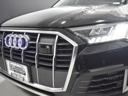 Used 2023 Audi Q7 3.0T Premium AWD/4WD image 11