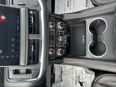 Used 2023 GMC Yukon XL AT4 w/ AT4 Premium Plus Package image 17