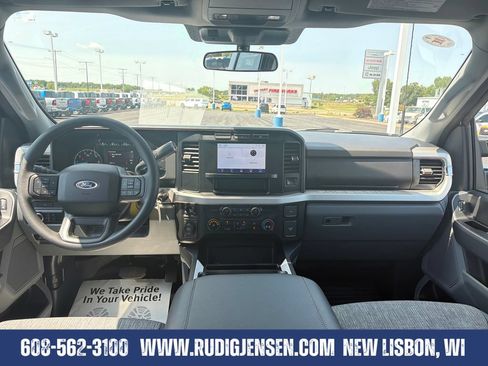 Used 2024 Ford F350 XLT AWD/4WD image 12