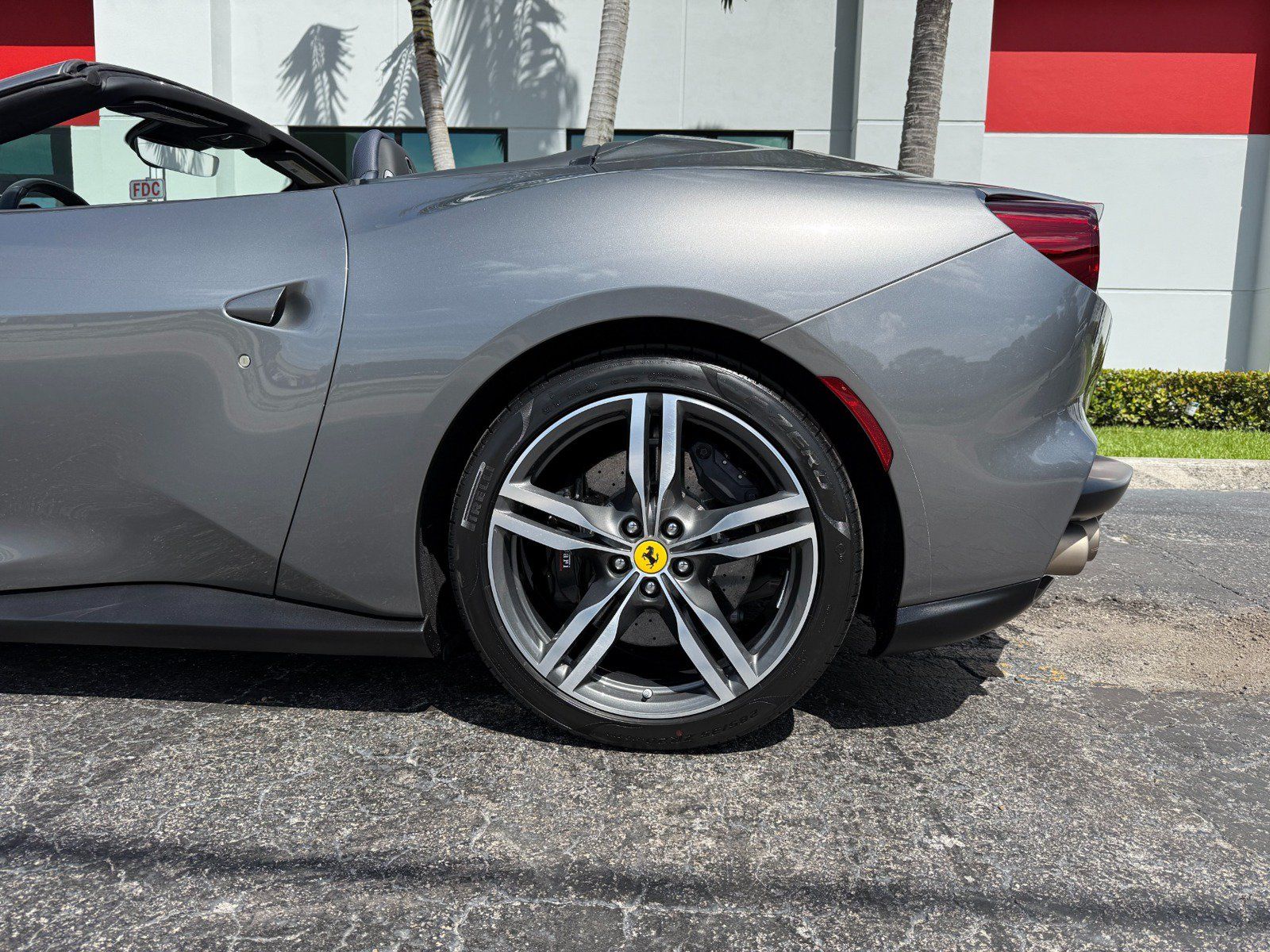 Used 2022 Ferrari Portofino M RWD image 9