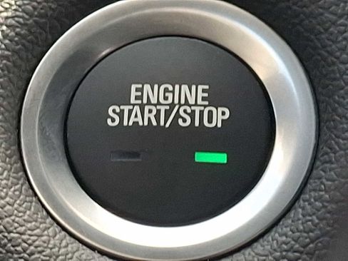 Used 2023 Chevrolet Traverse LT w/ LPO, Floor Liner Package image 22