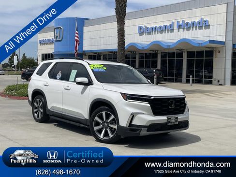 Certified 2025 Honda Pilot Elite image 1
