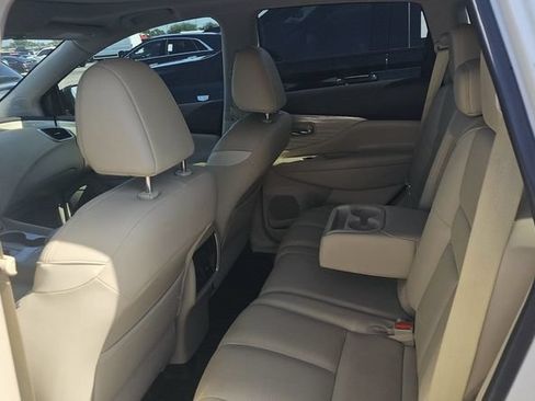 Used 2017 Nissan Murano Platinum w/ Platinum Technology Package FWD image 15