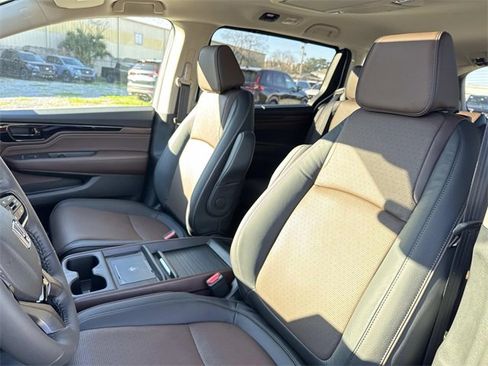 New 2026 Honda Odyssey Elite image 5