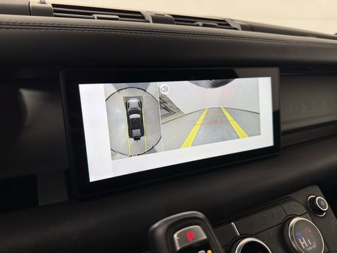 Used 2023 Land Rover Defender 110 X-Dynamic SE image 16