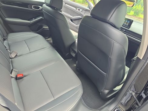 Used 2023 Honda Civic Touring image 11