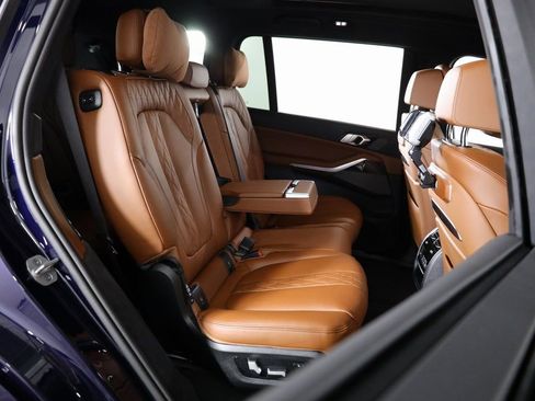 Used 2026 BMW X7 M60i image 59