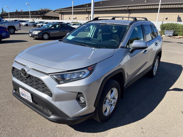 Used 2021 Toyota RAV4 XLE AWD/4WD image 7