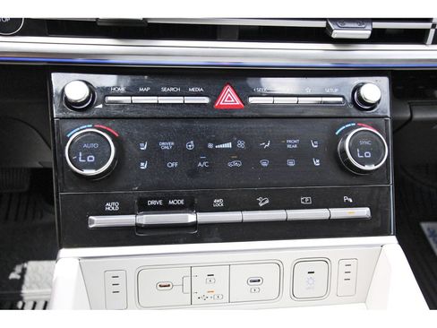 Used 2025 Hyundai Santa Fe Calligraphy AWD/4WD image 27