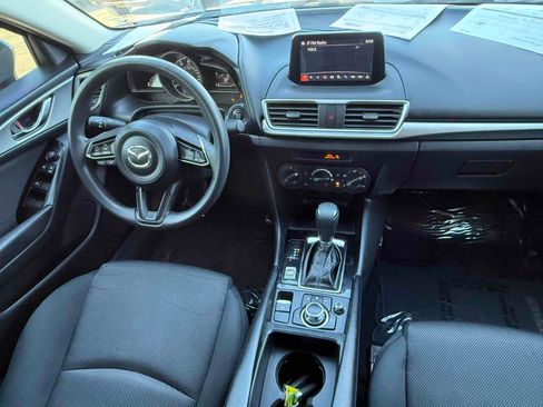 Used 2017 MAZDA MAZDA3 Sport FWD image 37
