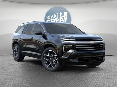 New 2026 Chevrolet Traverse High Country w/ LPO, Floor Liner Package AWD/4WD image 1