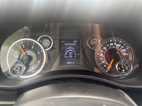 Used 2021 RAM 2500 Big Horn image 12