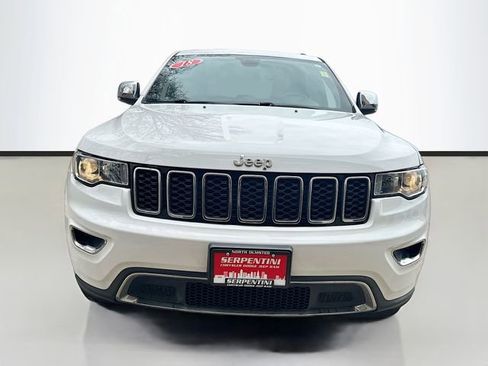 Used 2018 Jeep Grand Cherokee Limited image 4